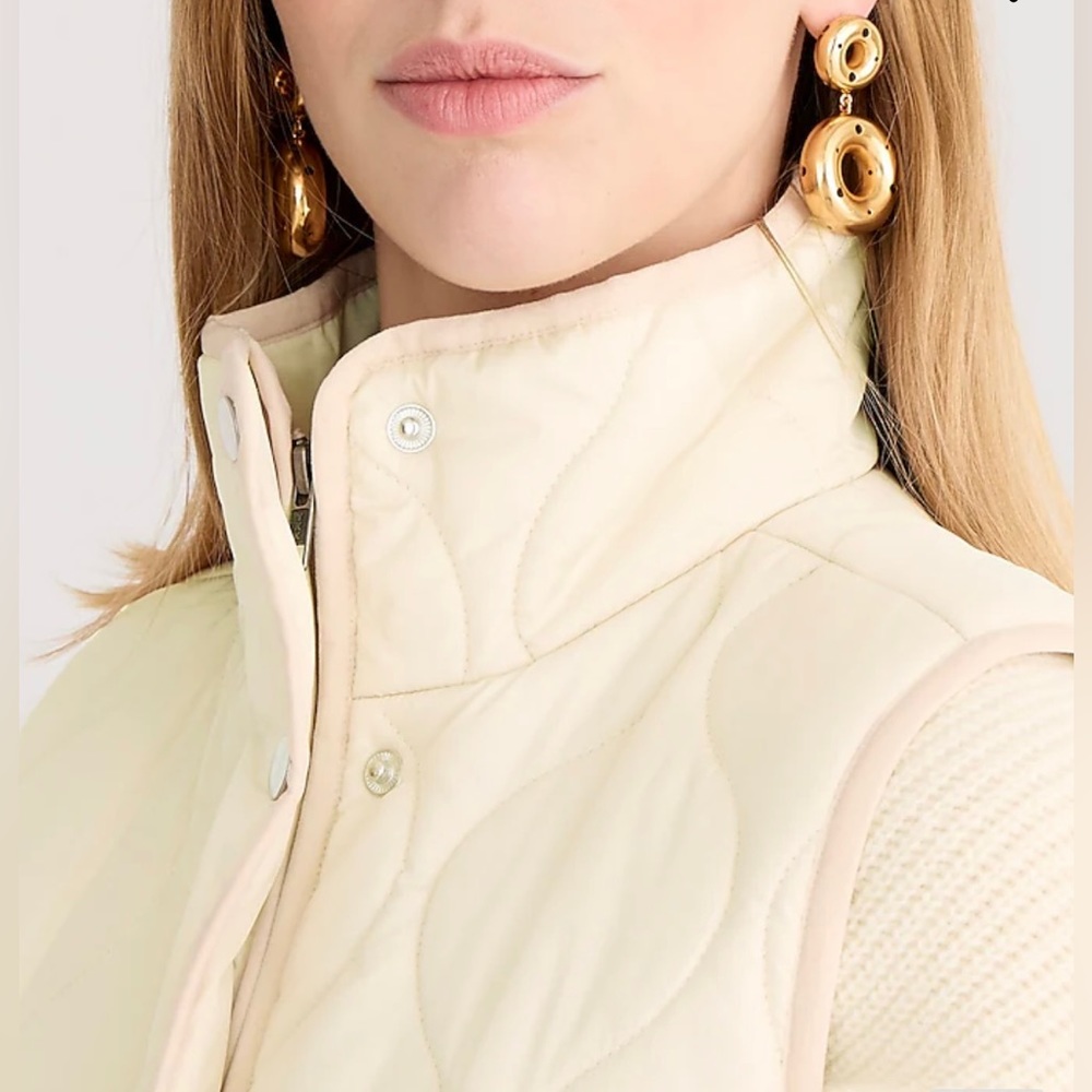 J. Crew Quilted Excursion Vest - Picture 4 of 15